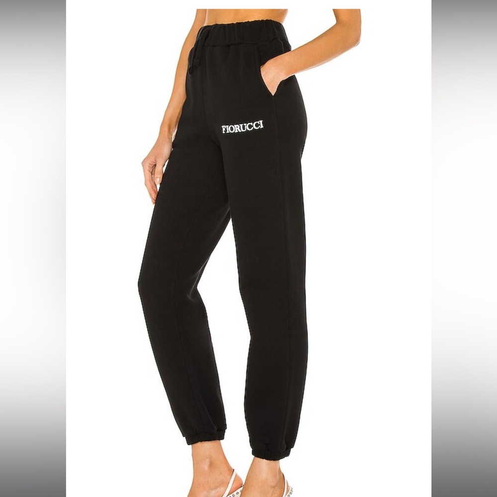 FIORUCCI angles patch jogger